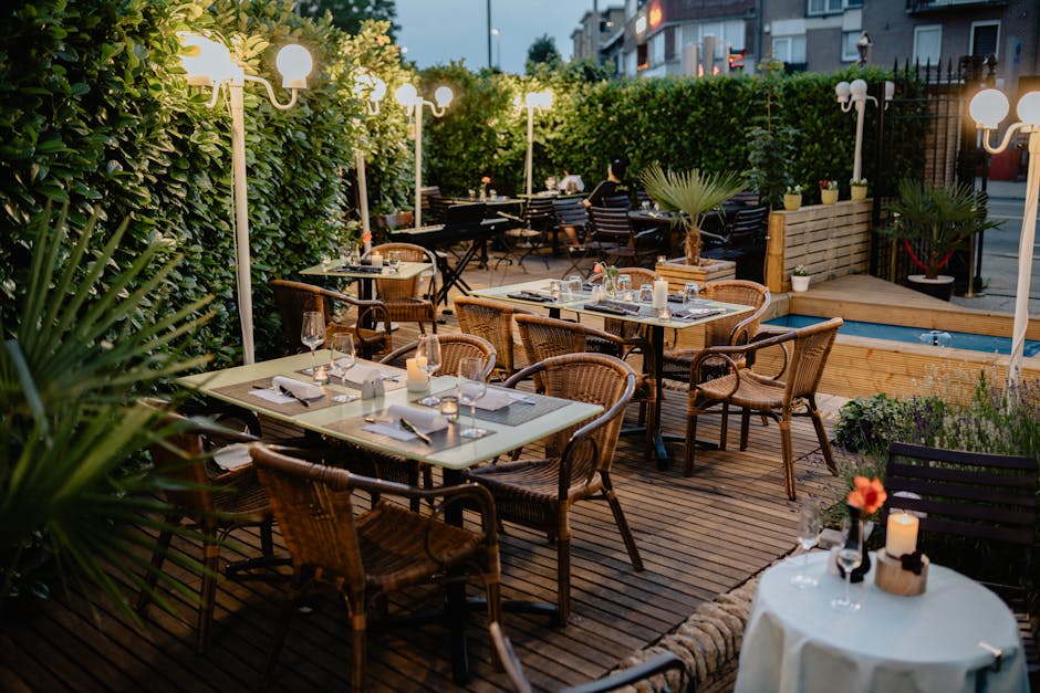 Ambiance lounge verdoyante de The Garden